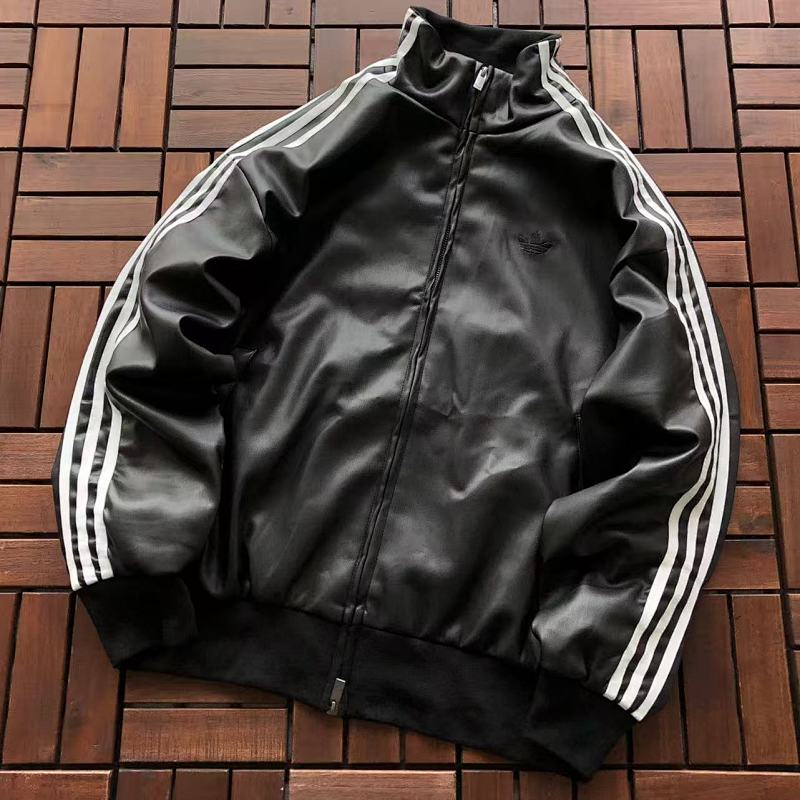 ADIDAS JACKET 88040265 (im 176M 58KG iwear size S in the photo)