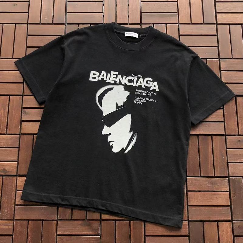 BALENCIAGA T-SHIRT 88082302 (im 185CM 80KG iwear size M in the photo)