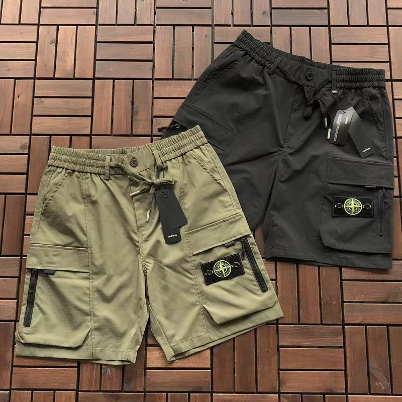 STONE ISLAND SHORTS 88042040 (im 185CM 80KG iwear size M in the photo)
