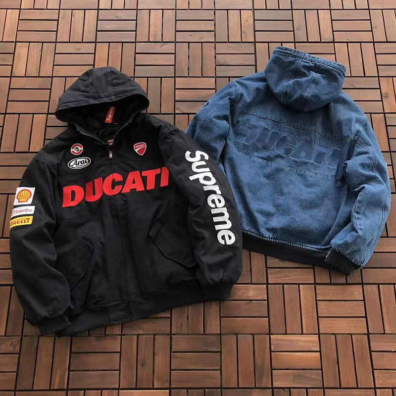 SUPREME & DUCATI COTTON JACKET 44123111 (im 170CM 60KG iwear size M in the photo)