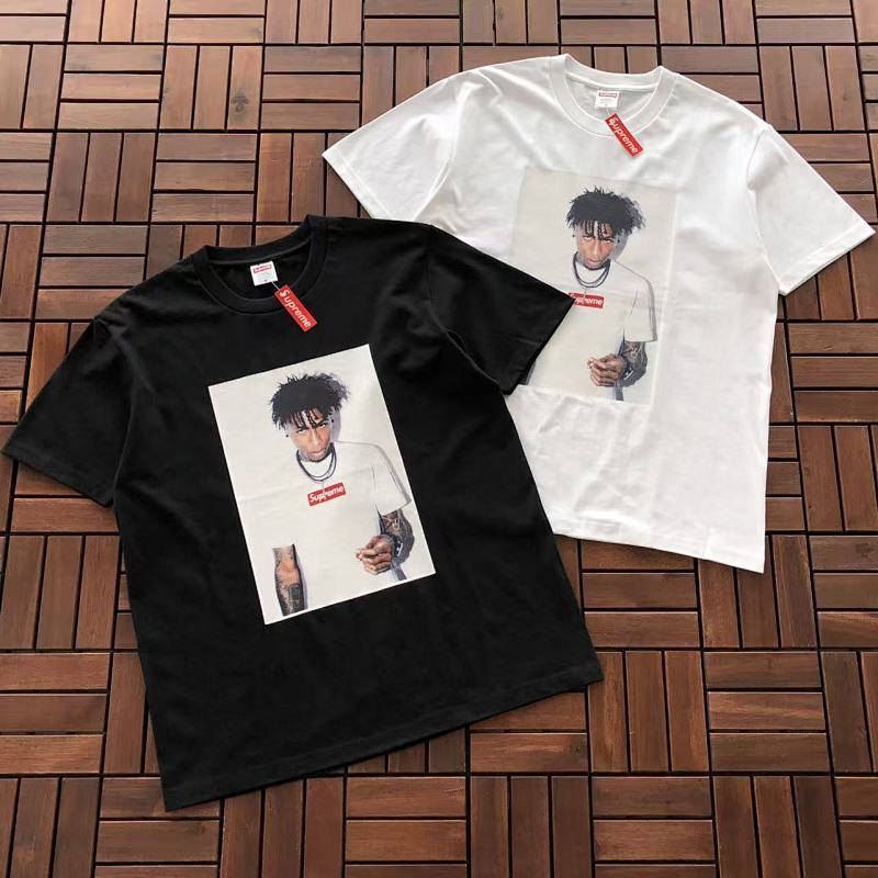 SUPREME T-SHIRT 77032429 (im 180CM 68KG iwear size M in the photo)