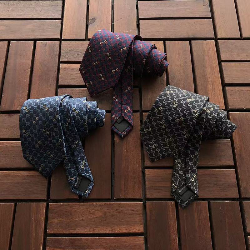 GUCCI TIE 55032750
