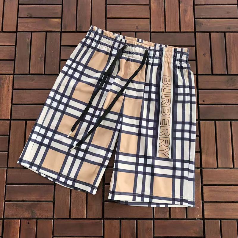 BURBERRY SHORTS 77031431 (im 185CM 70KG iwear size M in the photo)