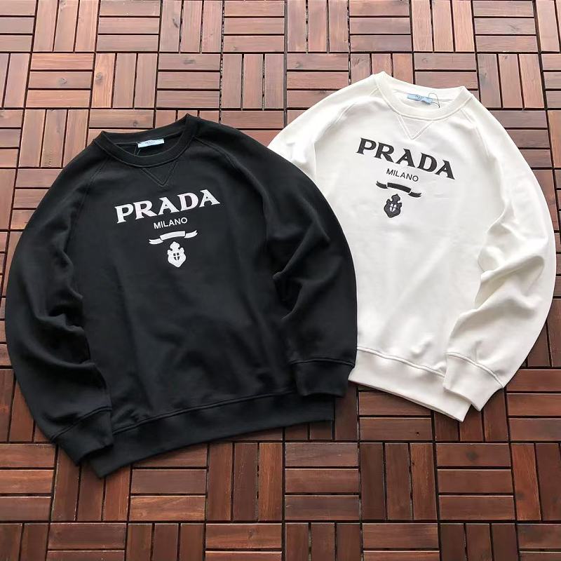 PRADA SWEATER 66090623 (im 185CM 70KG iwear size M in the photo)