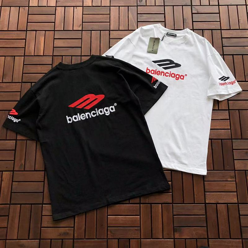 BALENCIAGA T-SHIRT 22091629 (im 180CM 68KG iwear size M in the photo）