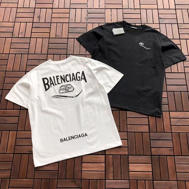 BALENCIAGA T-SHIRT 77052003 (im 185CM 80KG iwear size L in the photo)