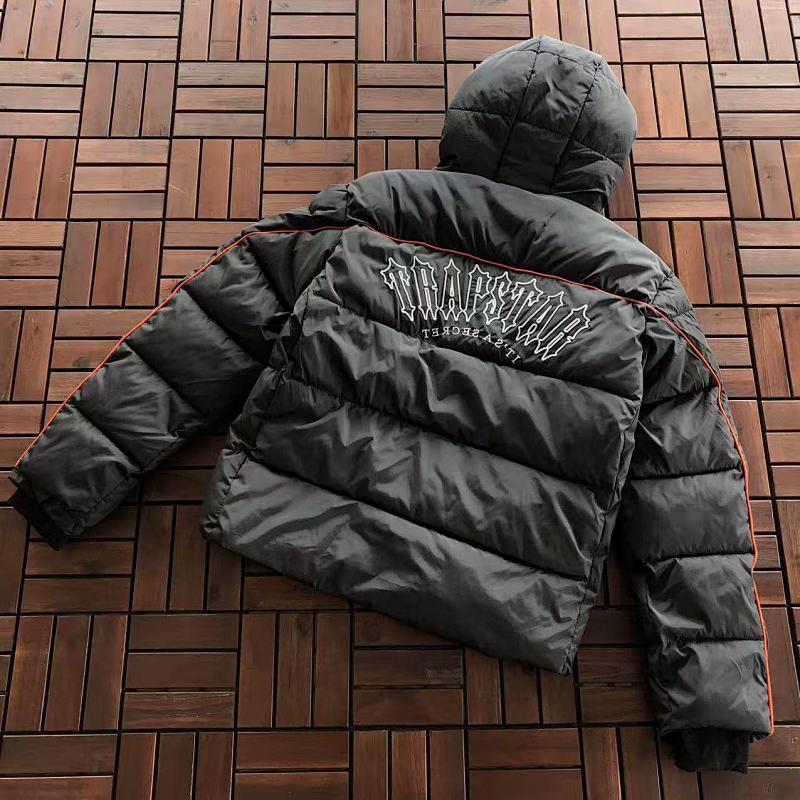 TRAPSTAR COTTON JACKET 11101241 (im 180CM 68KG iwear size M in the photo)