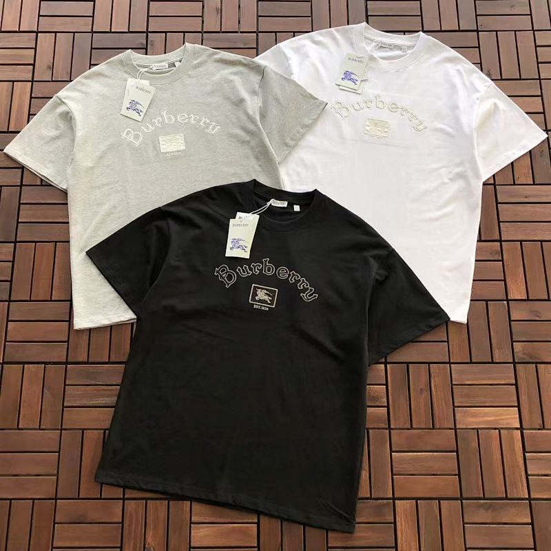 BURBERRY T-SHIRT 55011730 (im 185CM 80KG iwear size L in the photo)