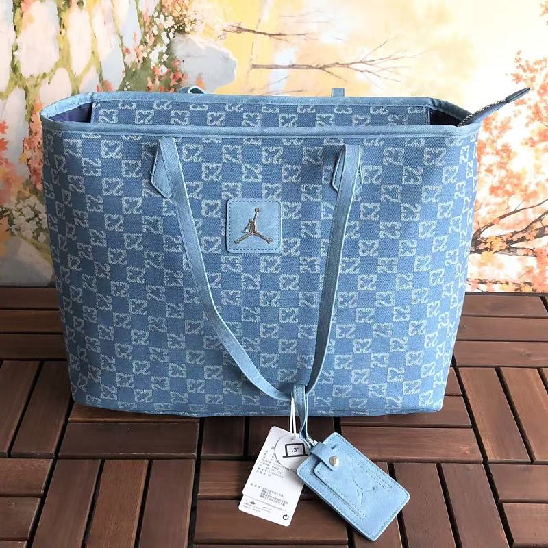 AIR JORDAN BAG 66050329（长49CM*宽31CM*高21CM）