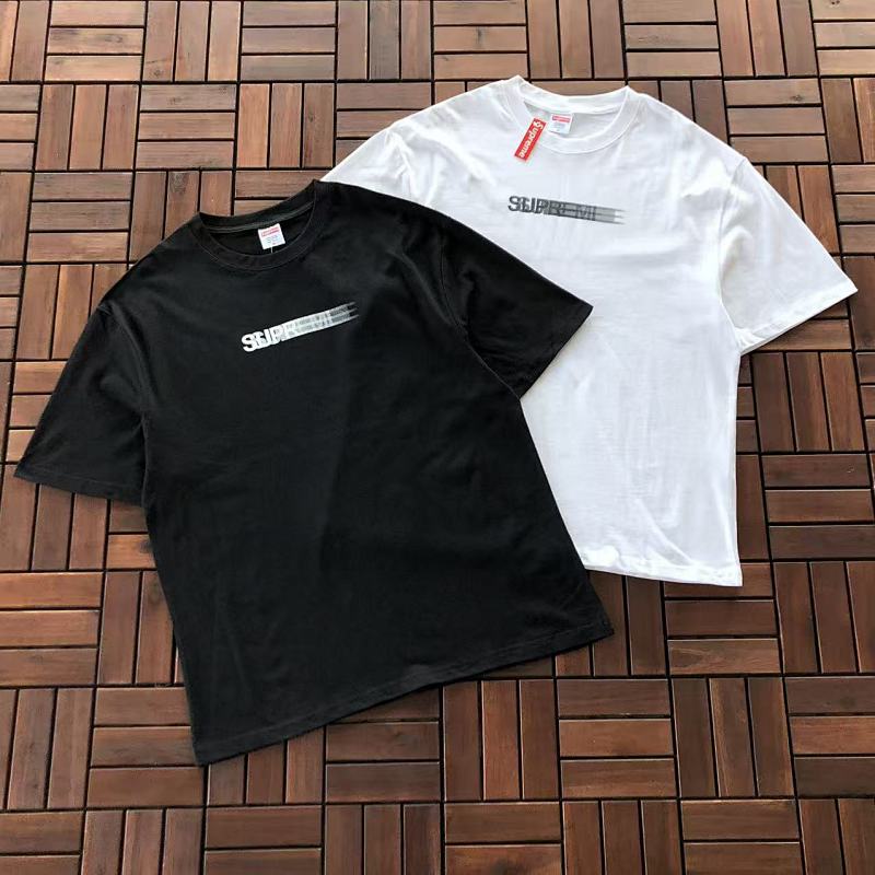 SUPREME T-SHIRT 22091428 (im 180CM 68KG iwear size M in the photo）