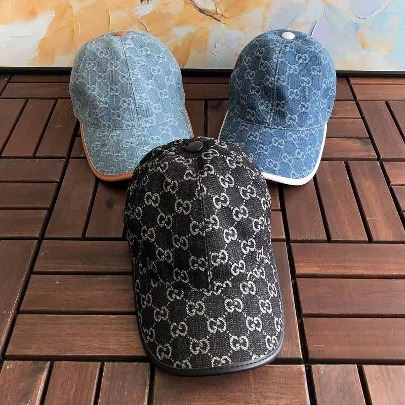 GUCCI CAP 55042634