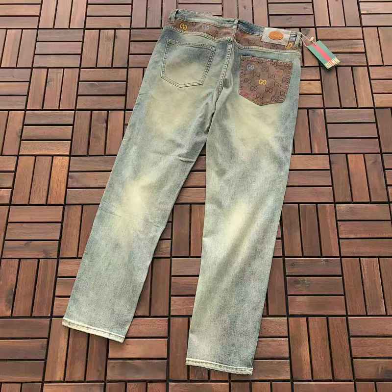 GUCCI JEANS 22121613 (im 185CM 80KG iwear size 34 in the photo)