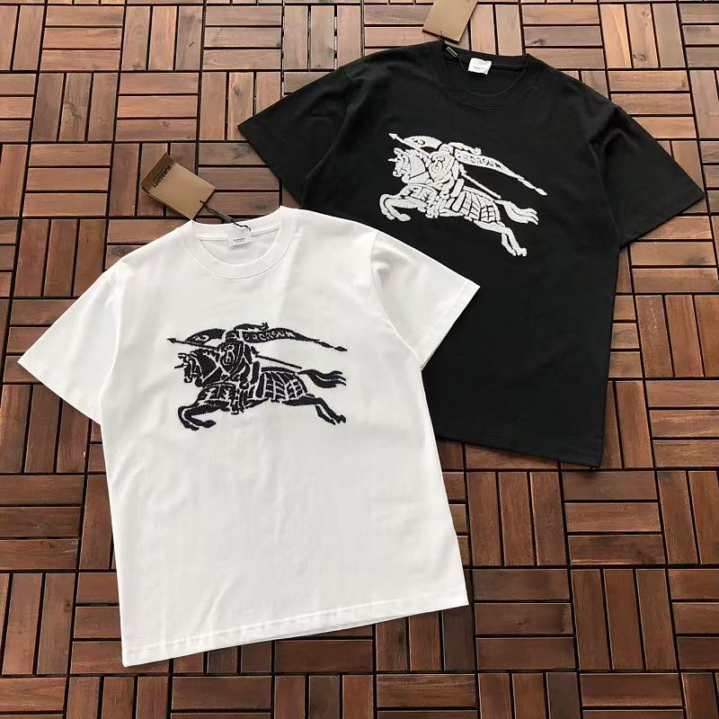 BURBERRY T-SHIRT 77042041 (im 185CM 80KG iwear size L in the photo)
