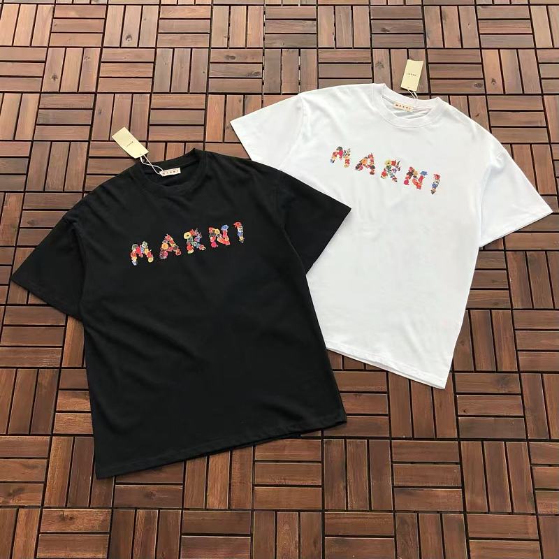 MARNI T-SHIRT 66042027 (im 176CM 58KG iwear size S in the photo)