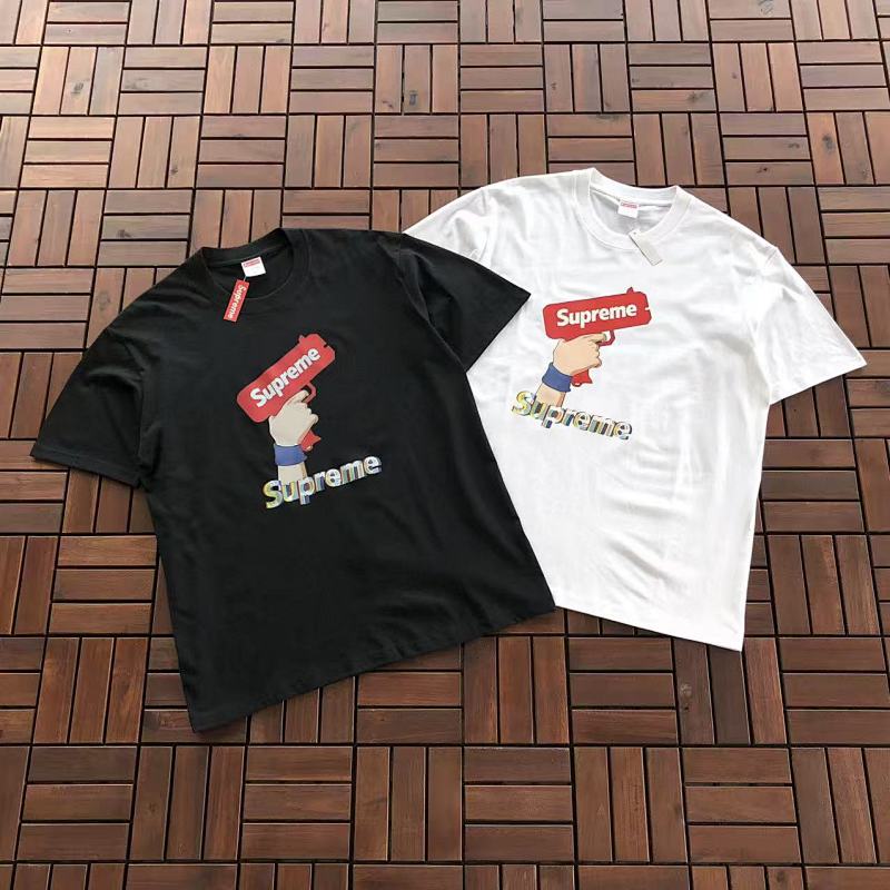 SUPREME T-SHIRT 77033014 (im 176CM 58KG iwear size M in the photo)