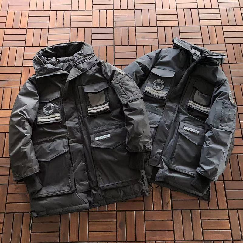 CANADA GOOSE DOWN JACKET 33100315 (im 180CM 68KG iwear size S in the photo)