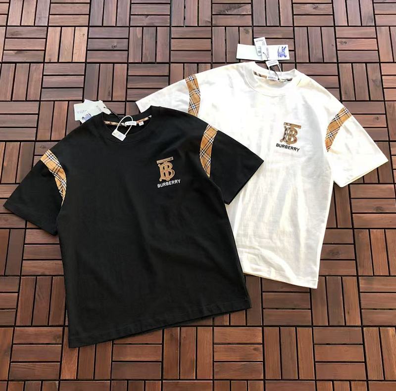 BURBERRY T-SHIRT 11120506 (im 184CM 80KG iwear size M in the photo)