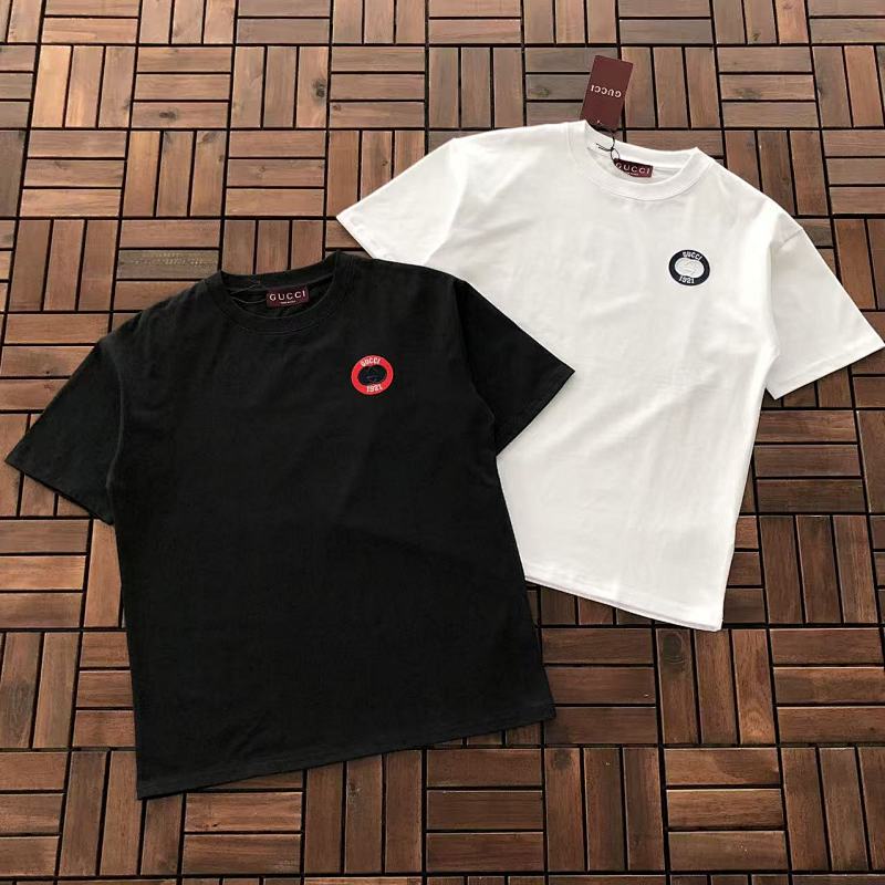 GUCCI T-SHIRT 66012027 (im 185CM 80KG iwear size S in the photo)