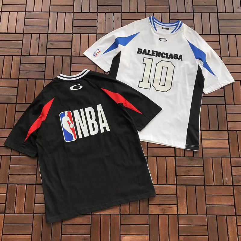 BALENCIAGA & NBA T-SHIRT 55042606 (im 185CM 80KG iwear size 2 in the photo)