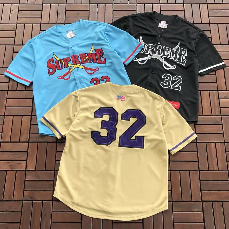 SUPREME T-SHIRT SHIRT 88041505 (im 185CM 80KG iwear size M in the photo)