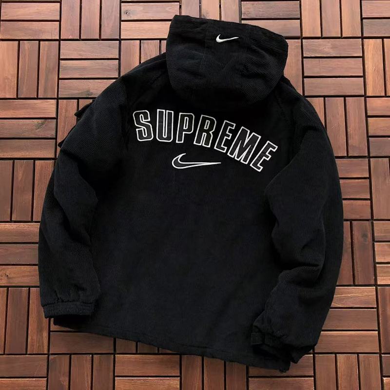 NIKE& SUPREME COTTON JACKET 77010408 (im 176CM 58KG iwear size M in the photo)