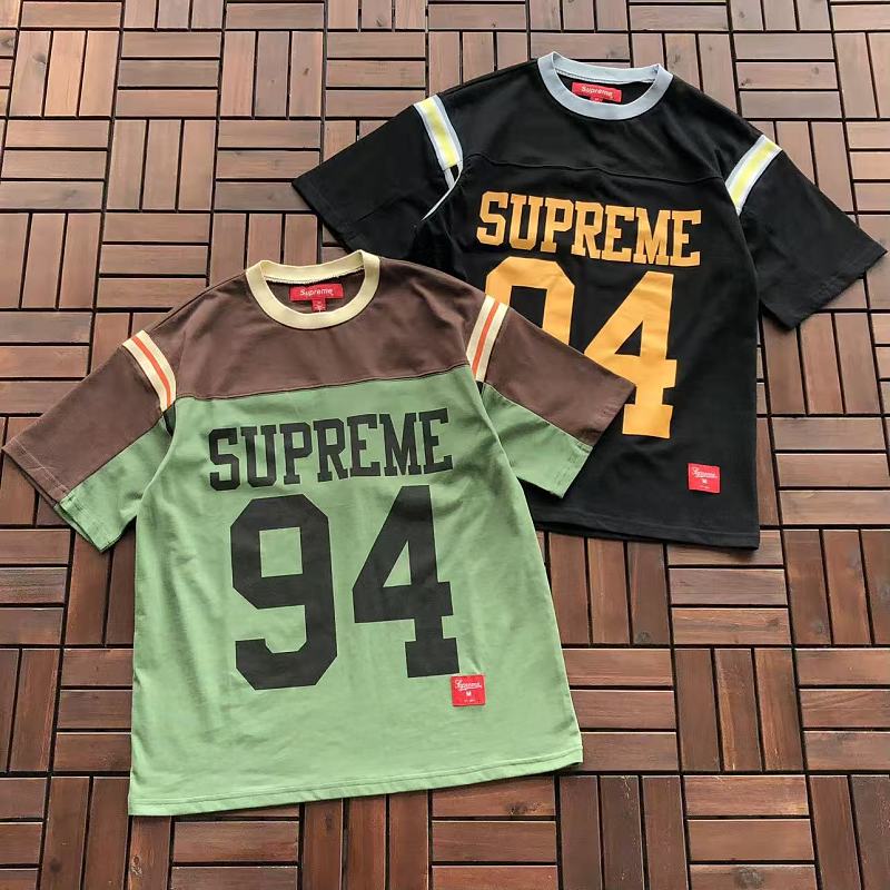 SUPREME T-SHIRT 66051313 (im 185CM 80KG iwear size M in the photo)