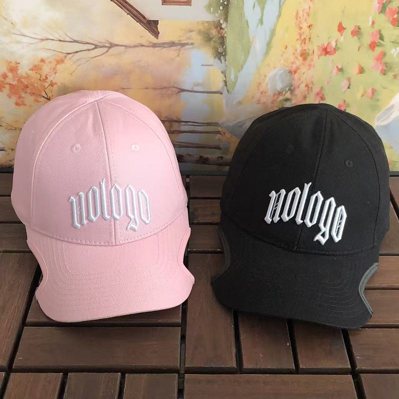 BALENCIAGA CAP 66060108