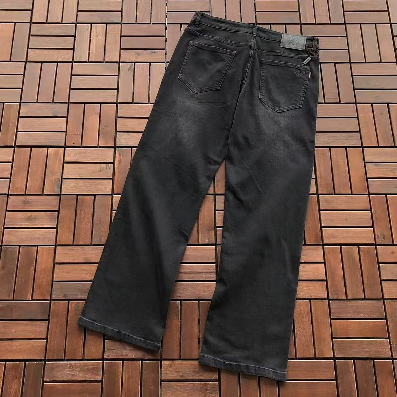 BURBERRY JEANS 55071557 (im 185CM 80KG iwear size 34 in the photo)