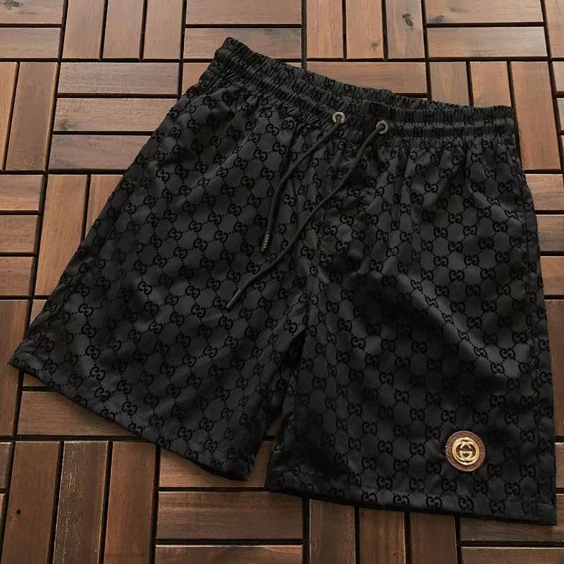 GUCCI SHORTS 55010712 (im 180CM 68KG iwear size L in the photo)