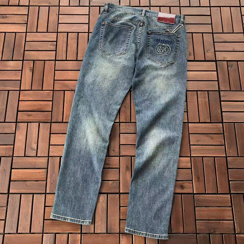 GUCCI JEANS 66012323 (im 185CM 80KG iwear size 33 in the photo)