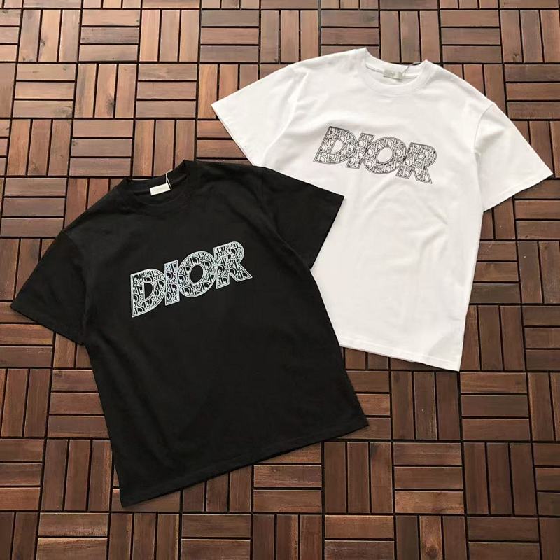 DIOR T-SHIRT 55020723 (im 176CM 58KG iwear size M in the photo)
