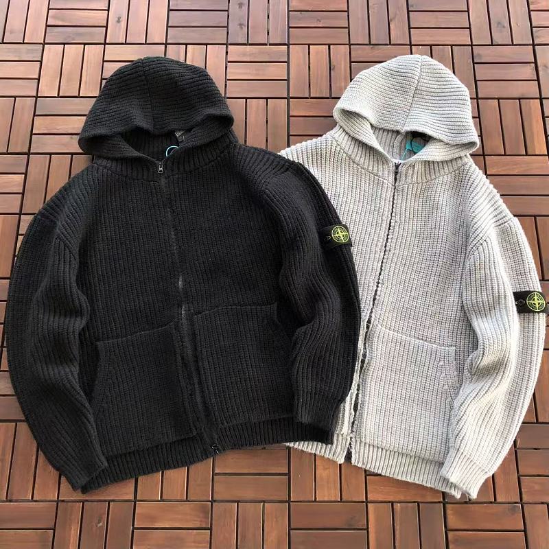 STONE ISLAND HOODIE SWEATER 11120322 (im 180CM 68KG iwear size L in the photo)