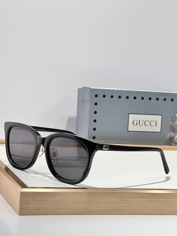 GUCCI SUNGLASSES 11122304