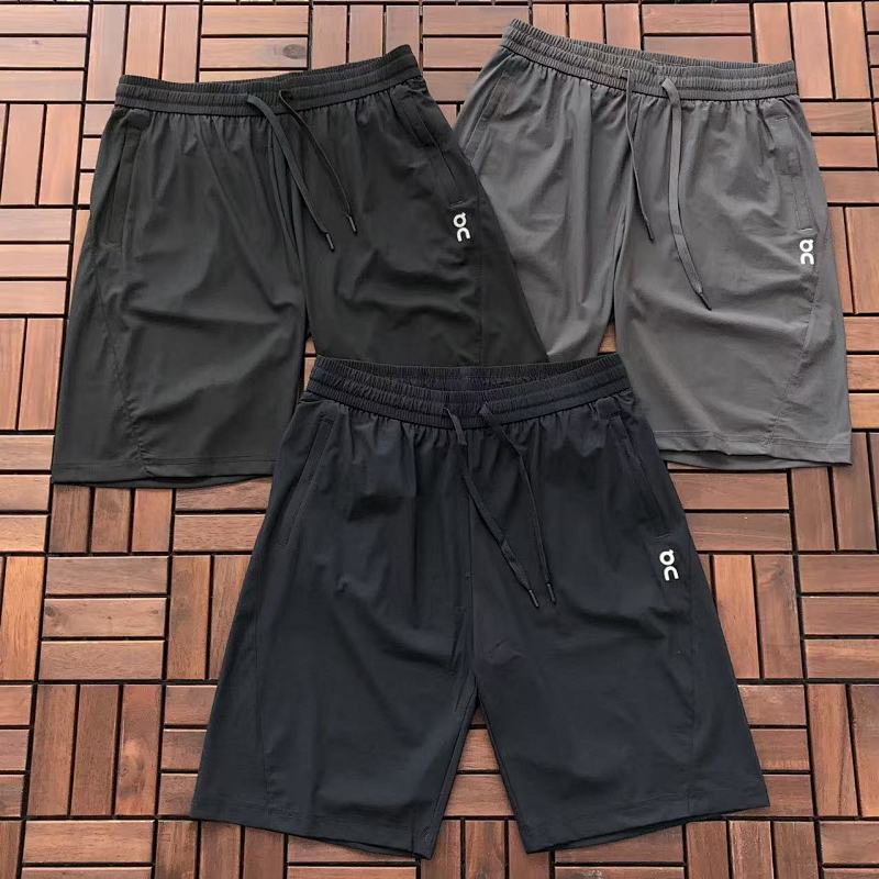 ON RUNNING SHORTS 66010336 (im 185CM 80KG iwear size 3XL in the photo)