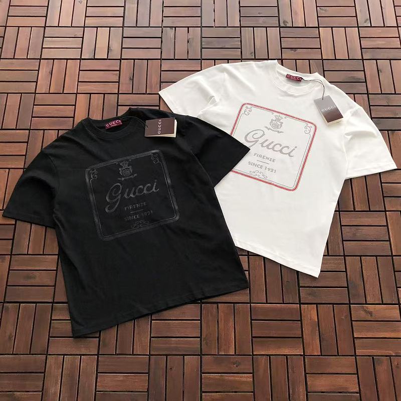 GUCCI T-SHIRT 66042229 (im 176CM 58KG iwear size S in the photo)