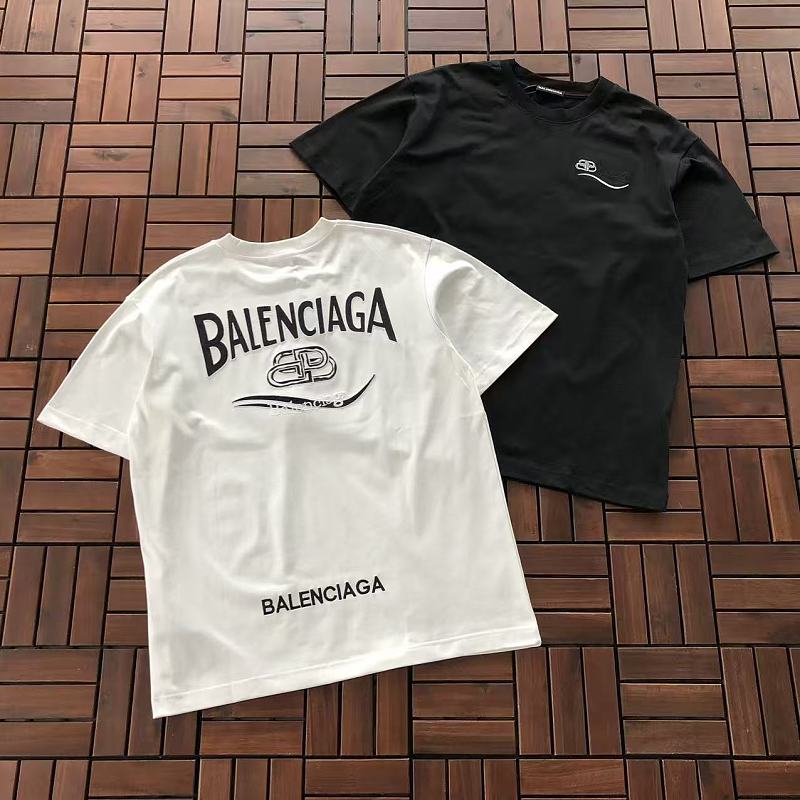 BALENCIAGA T-SHIRT 55070827 (im 185CM 70KG iwear size XL in the photo)