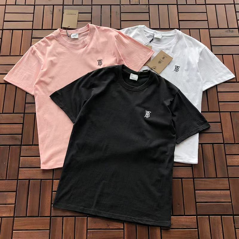 BURBERRY T-SHIRT 22101738 (im 180CM 68KG iwear size M in the photo)
