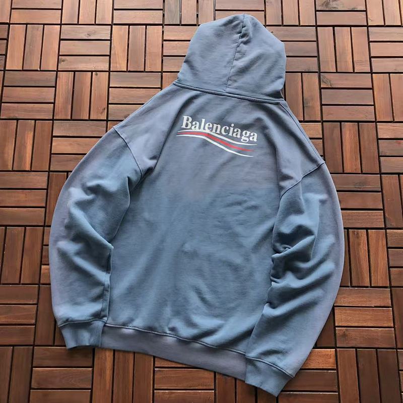 BALENCIAGA HOODIE 11102907 (im 176CM 60KG iwear size 3 in the photo)