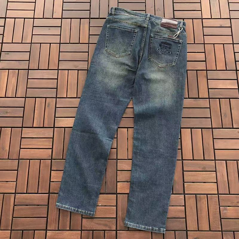 GUCCI JEANS 55061130 (im 185CM 80KG iwear size 32 in the photo)