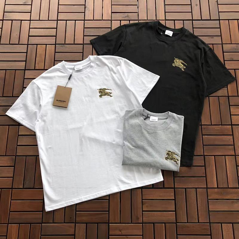 BURBERRY T-SHIRT 11102312 (im 180CM 68KG iwear size M in the photo)