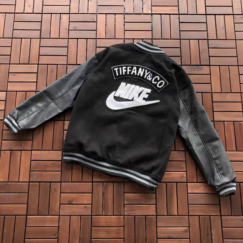 NIKE JACKET 33120408 (im 180CM 68KG iwear size L in the photo)