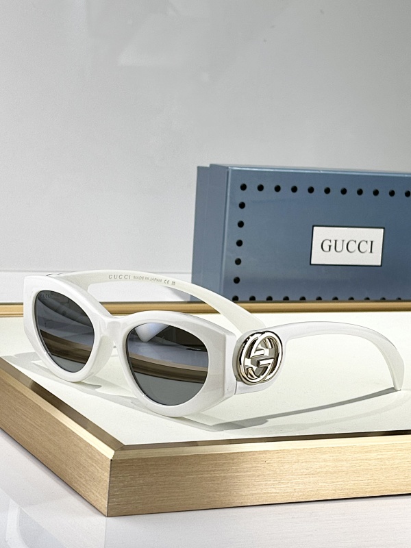 GUCCI SUNGLASSES 55012873