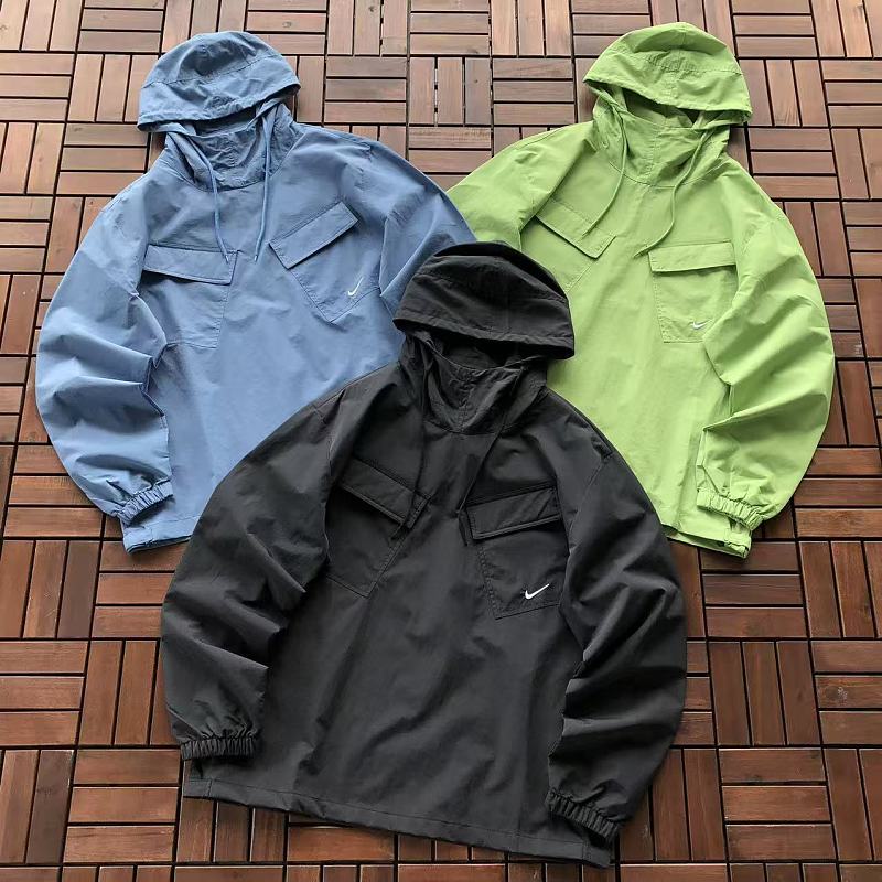 NIKE JACKET 66060225 (im 185CM 80KG iwear size M in the photo)