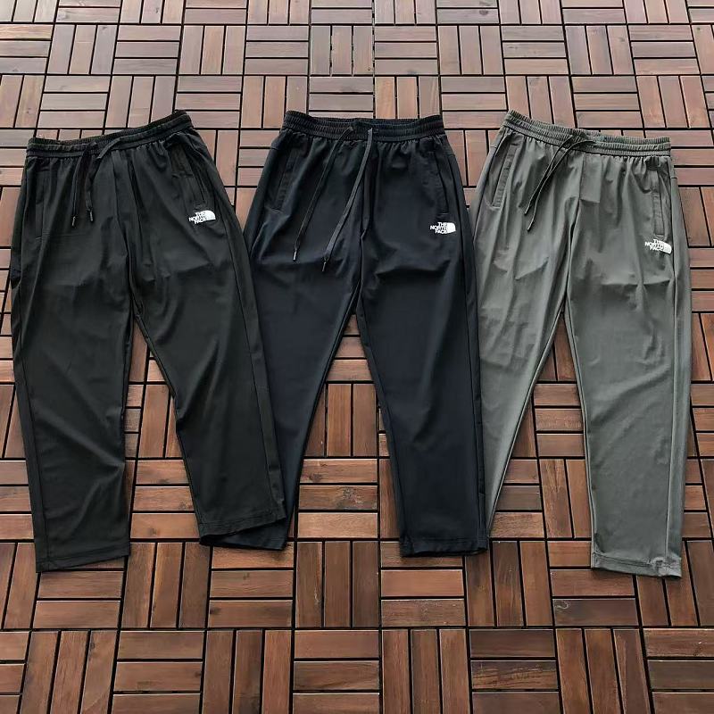 THE NORTH FACE TROUSERS 66031109 (im 185CM 80KG iwear size L in the photo)