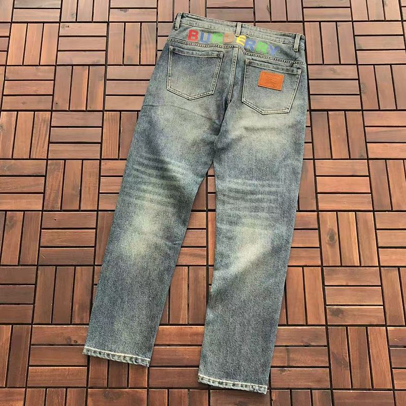 BURBERRY JEANS 55062105 (im 180CM 68KG iwear size 32 in the photo)