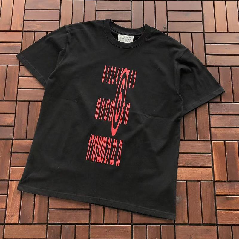 MAISON MARGIELA T-SHIRT 66041738 (im 185CM 70KG iwear size 46 in the photo)