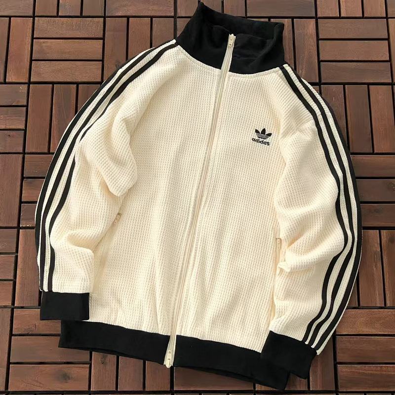 ADIDAS SWEATER 88011703 (im 180CM 68KG iwear size M in the photo)