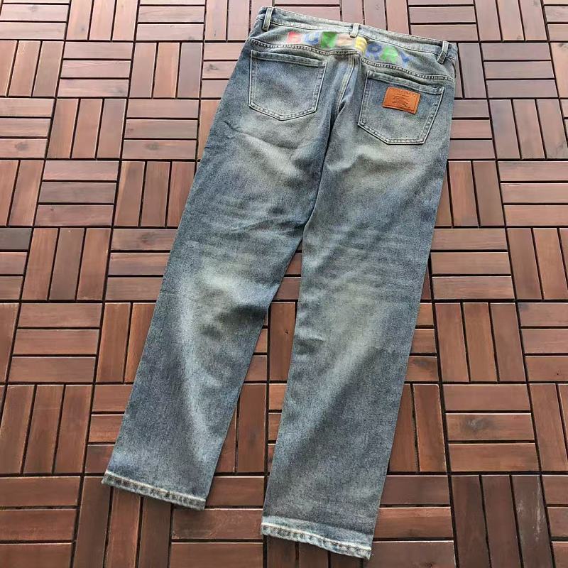 BURBERRY JEANS 66070561 (im 185CM 70KG iwear size 34 in the photo)