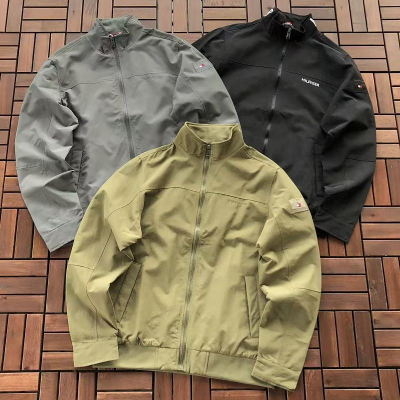 T 🔥🔥🔥 H🔥🔥🔥R JACKET 66052834 (im 180CM 68KG iwear size L in the photo)