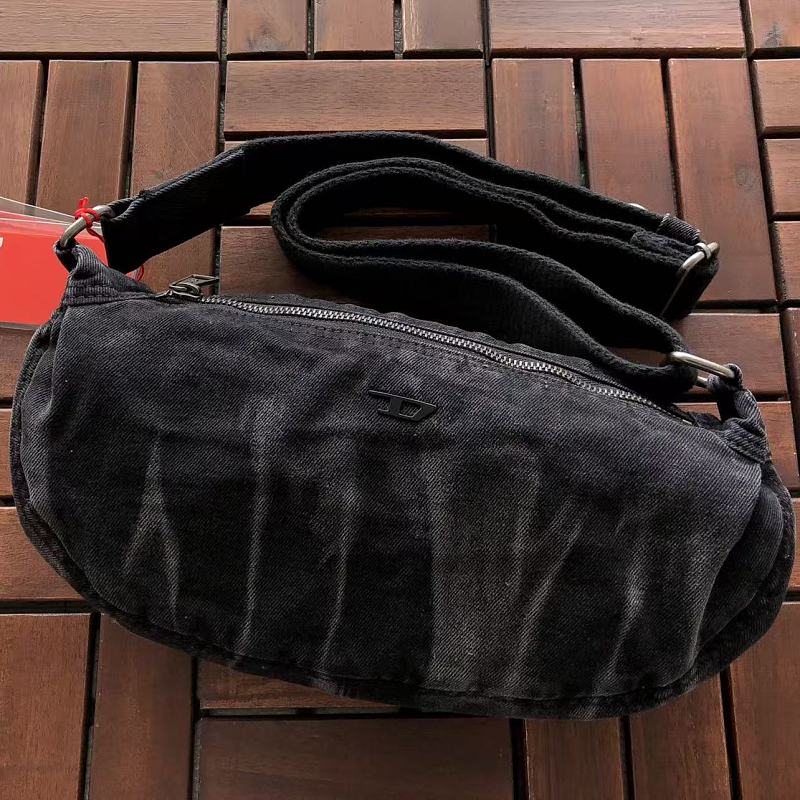 DIESEL BAG 66071721（长33CM*宽15CM*高9CM）